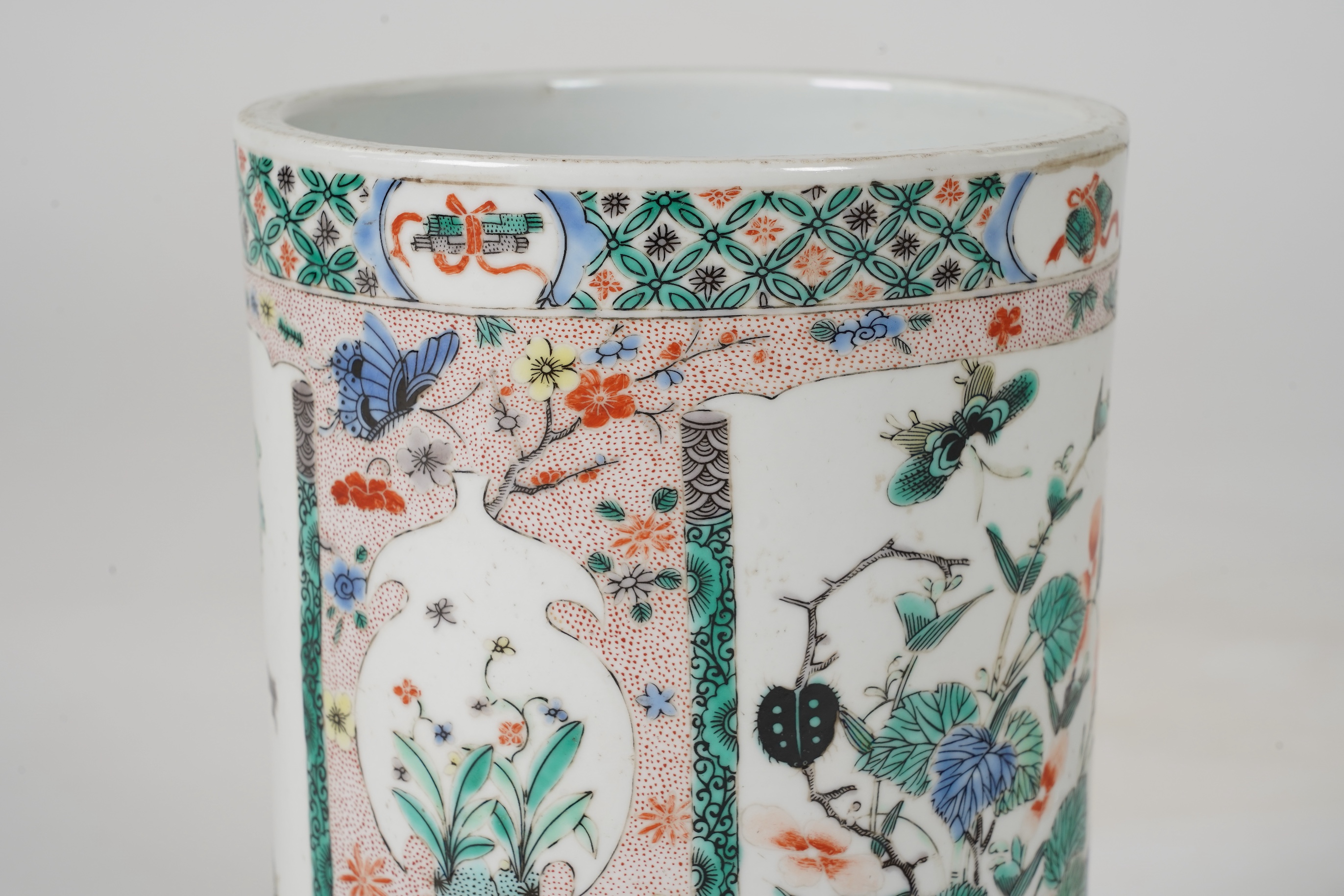 A Chinese famille verte brushpot, late 19th/early 20th century